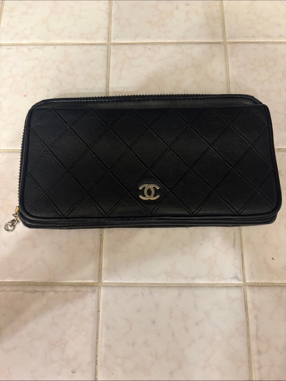 CHANEL Black Quilted Zip-Around Wallet with CC Turnlock vintage old style read
